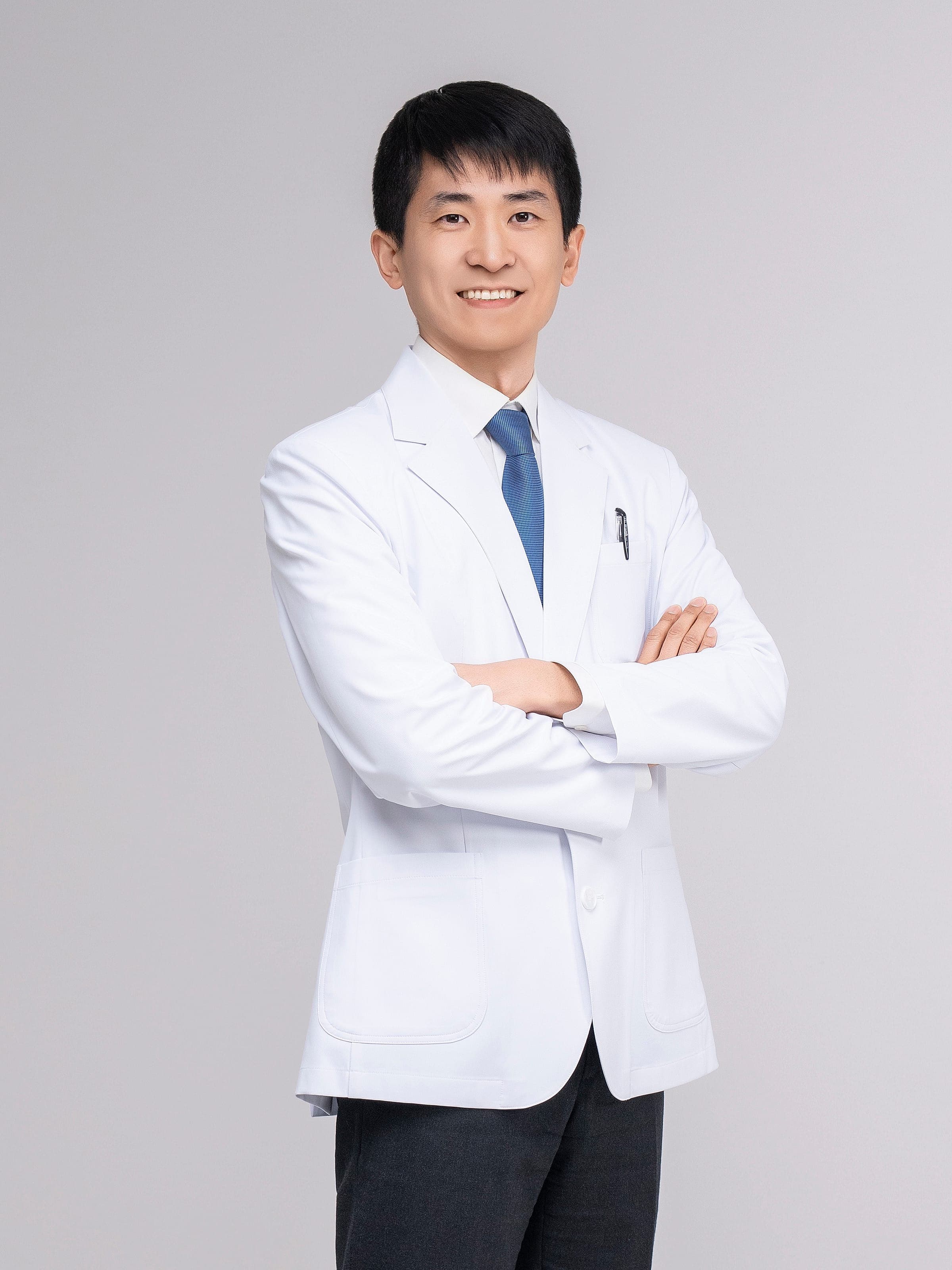 박성진 대표원장 — 직업환경의학 전문의 · 연세대학교 의학박사